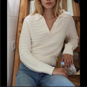 Collared V-Neck Knit Sweater in Cream